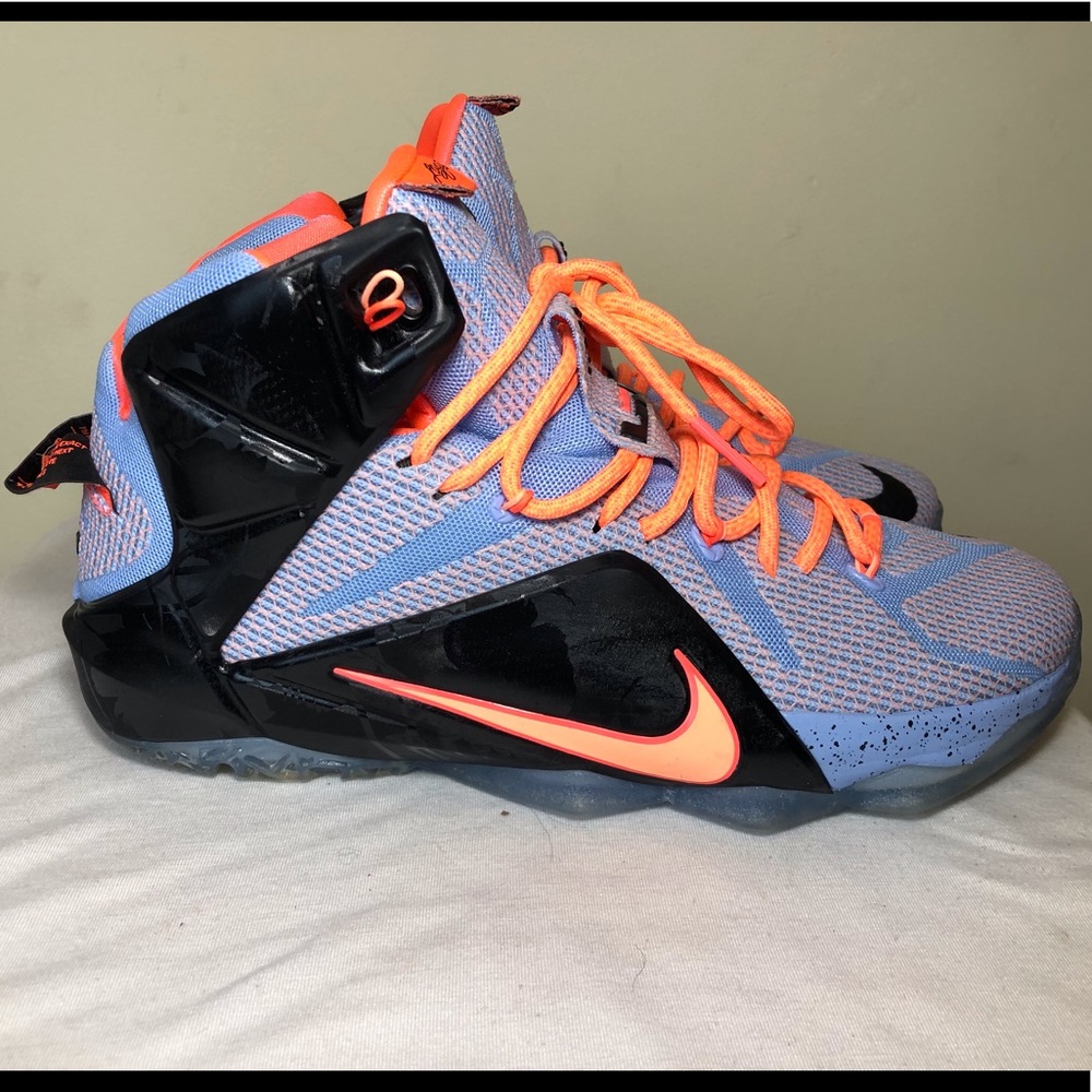 NIKE 684593 488 LEBRON JAMES 12 Easter 9.5 ✨SOLD✨ - Picture 2 of 8